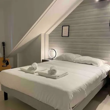 Apartment Superbe Entier Au Pied De La Gare Rer, A 15 Min De Paris & Orly *
